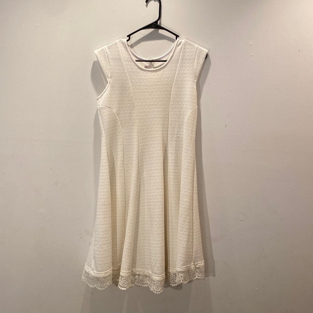 Bonnie Jean 18 1/2 Off white, Capped Sleeve, Strechy dress.